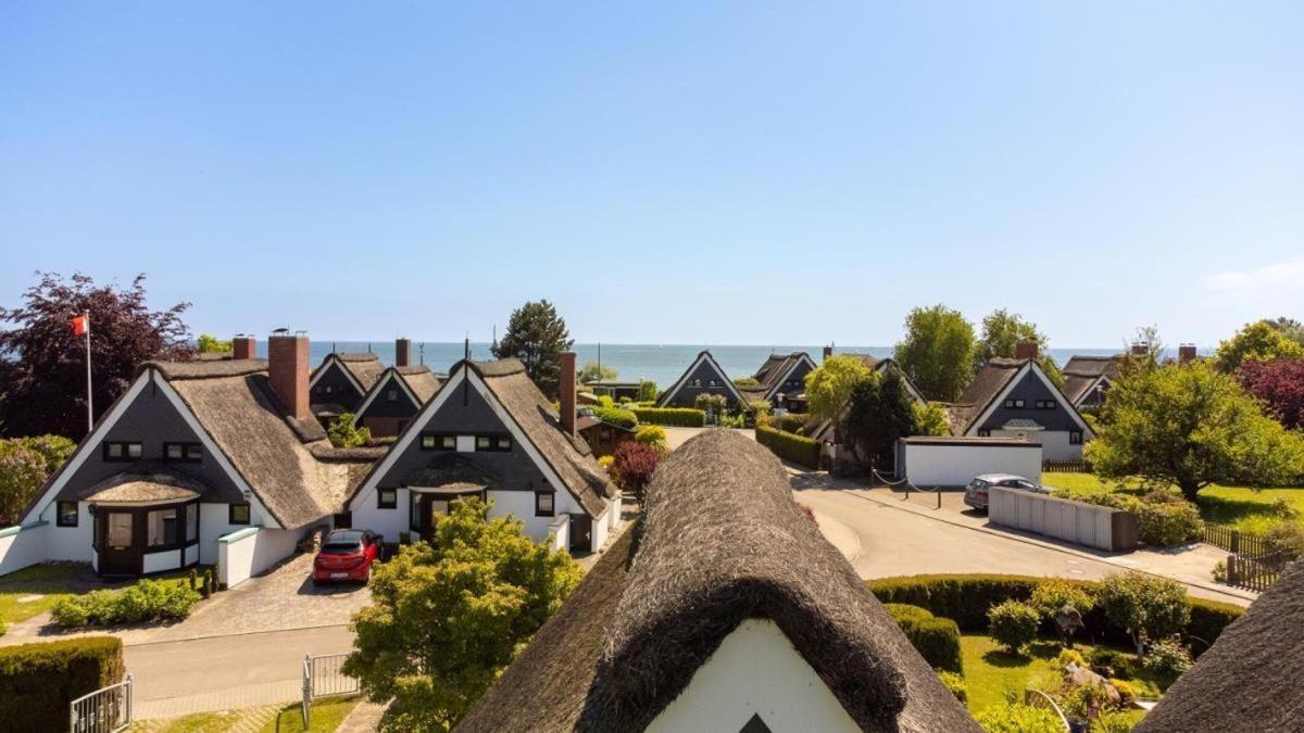 Großenbrode Am-Hohen-Ufer-Reetdach-Haus-Ocean-Breeze-136 빌라 외부 사진